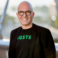 Dana Hosseini Social 300x300